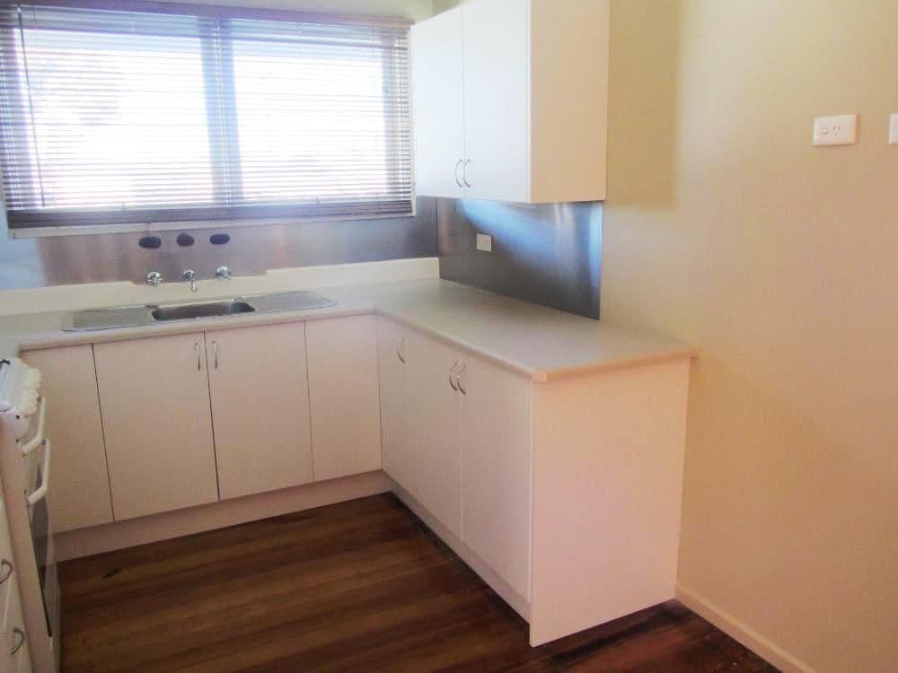 2 Algona Road, LAVINGTON NSW 2641, Lavington - Thumbnail 3