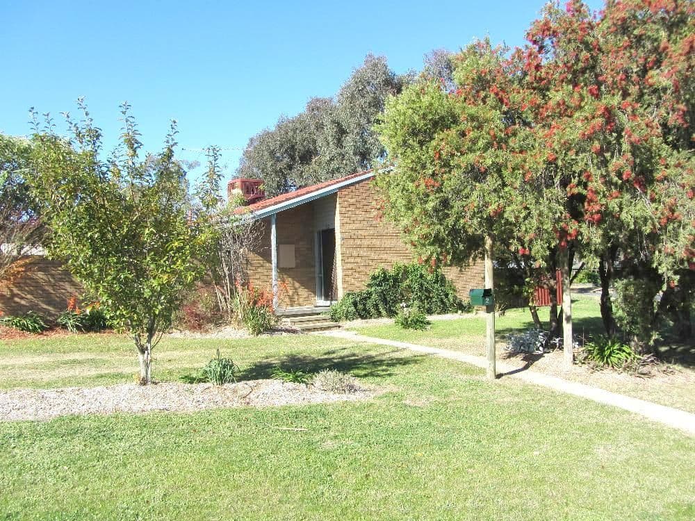 2 Algona Road, LAVINGTON NSW 2641, Lavington - Thumbnail 4
