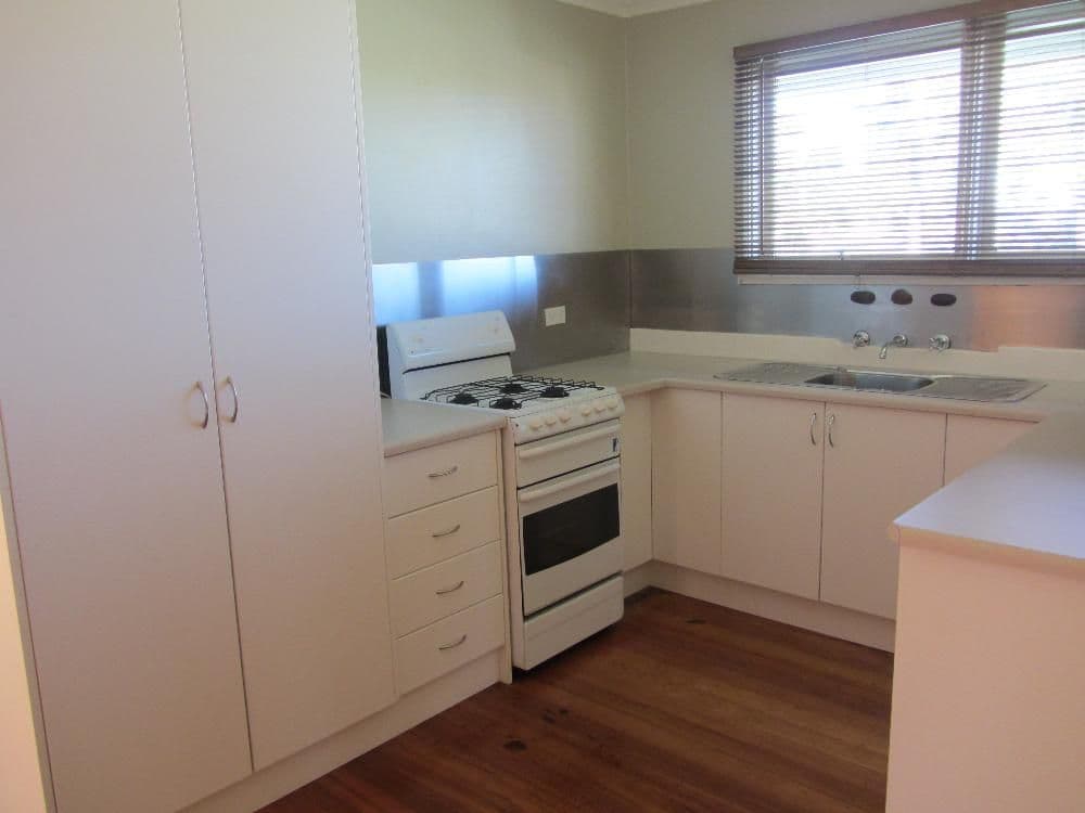 2 Algona Road, LAVINGTON NSW 2641, Lavington - Thumbnail 7