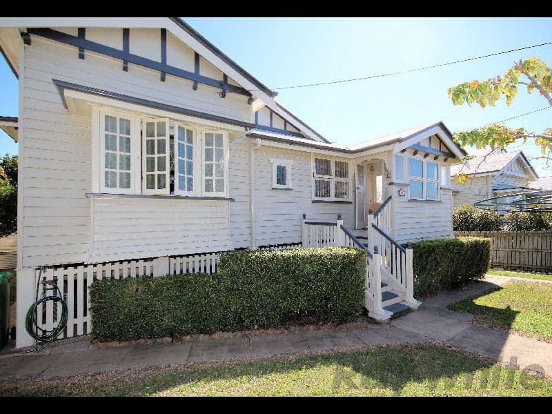 9 Wilson Street, Newtown QLD 4305, Newtown - Thumbnail 2