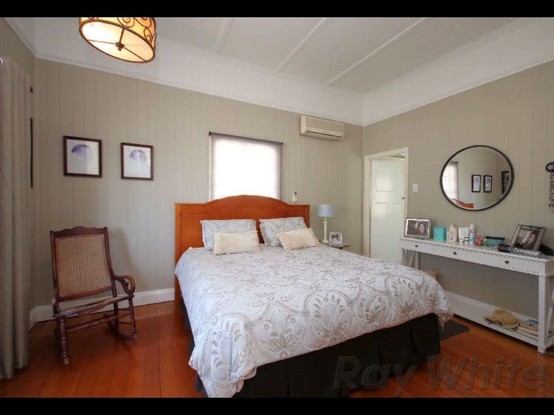 9 Wilson Street, Newtown QLD 4305, Newtown - Thumbnail 4