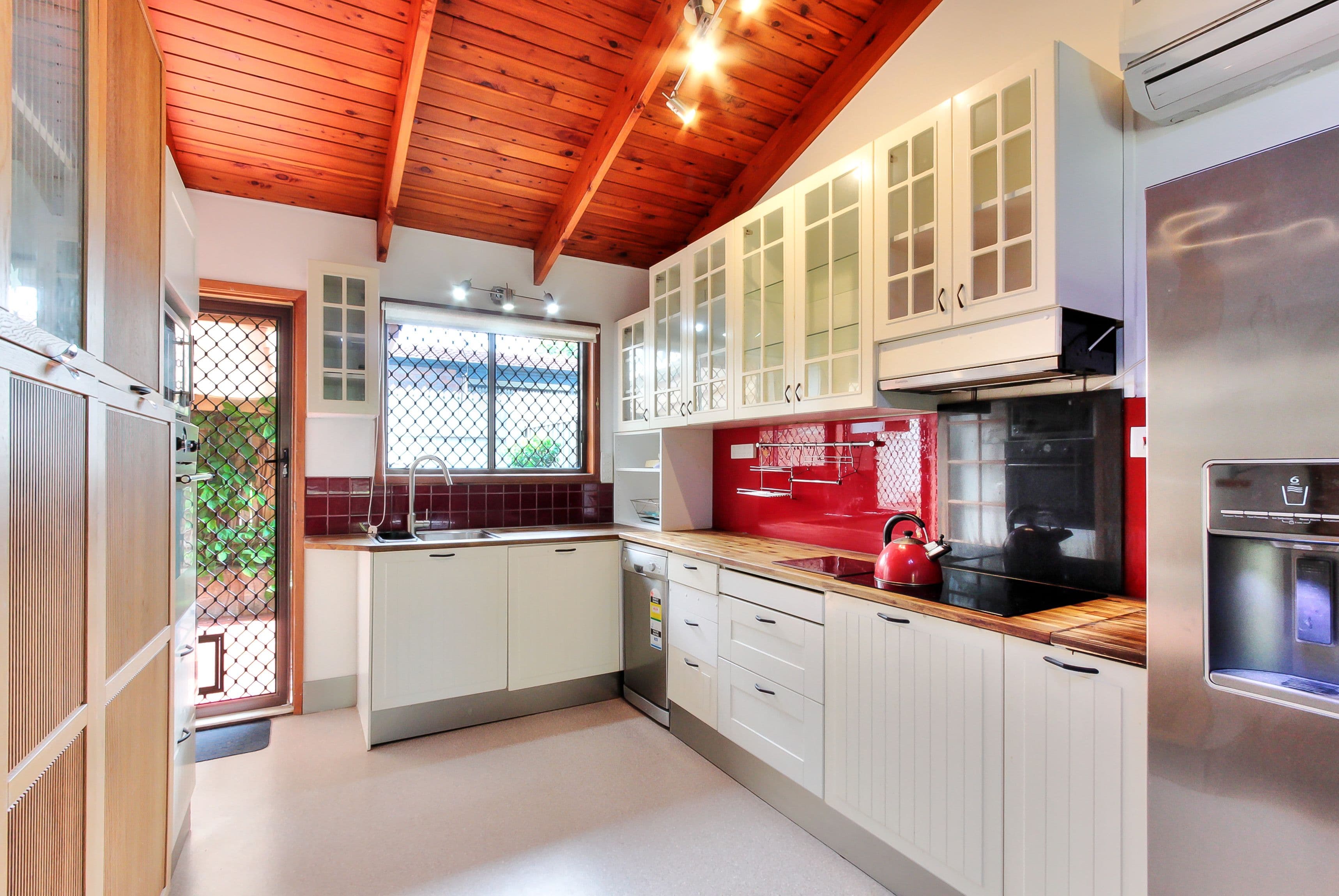 194 Ewing Road, Woodridge QLD 4114, Woodridge - Thumbnail 2