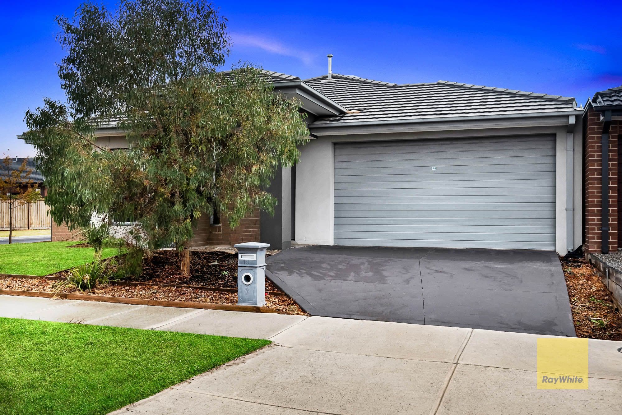 90 Tanglewood Boulevard, Truganina VIC 3029, Truganina - Thumbnail 2