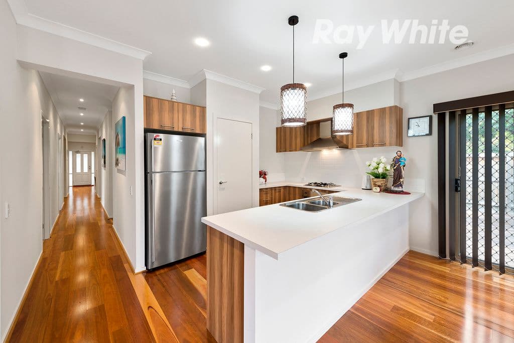 34 Mansfield Street, Epping VIC 3076, Epping - Thumbnail 2