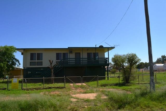 15 Garden Street, Blackall QLD 4472, Blackall - Image 1