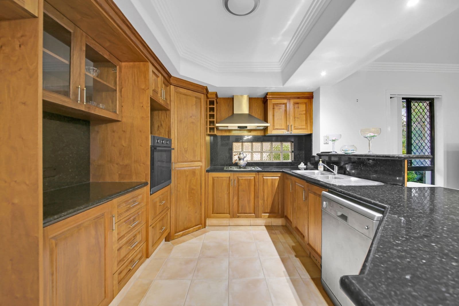 9 Little Hampton Court, Arundel QLD 4214, Arundel - Thumbnail 4
