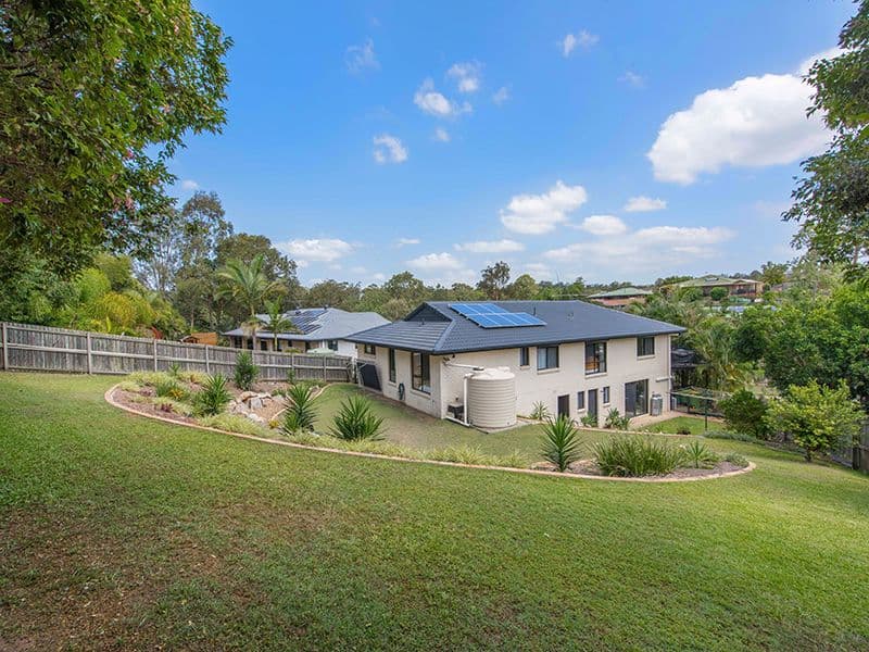 12 Bangalow Place, Albany Creek QLD 4035, Albany Creek - Thumbnail 2
