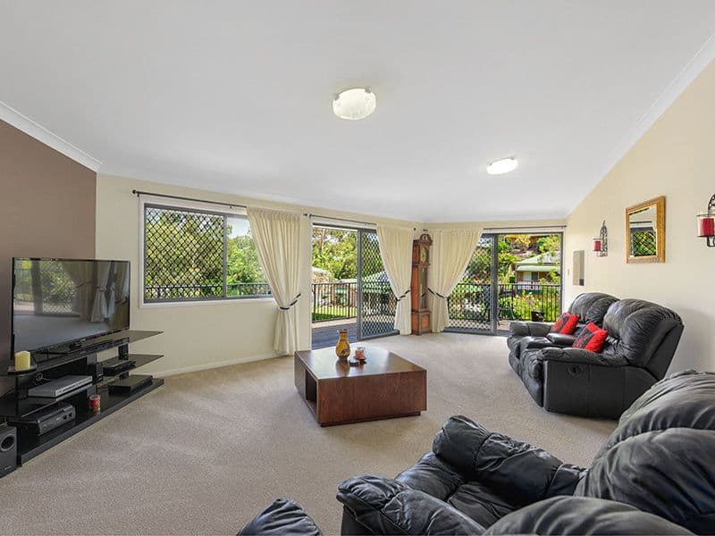 12 Bangalow Place, Albany Creek QLD 4035, Albany Creek - Thumbnail 3
