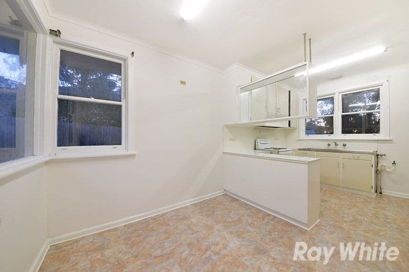 305 Forest Road, THE BASIN VIC 3154, The Basin - Thumbnail 3
