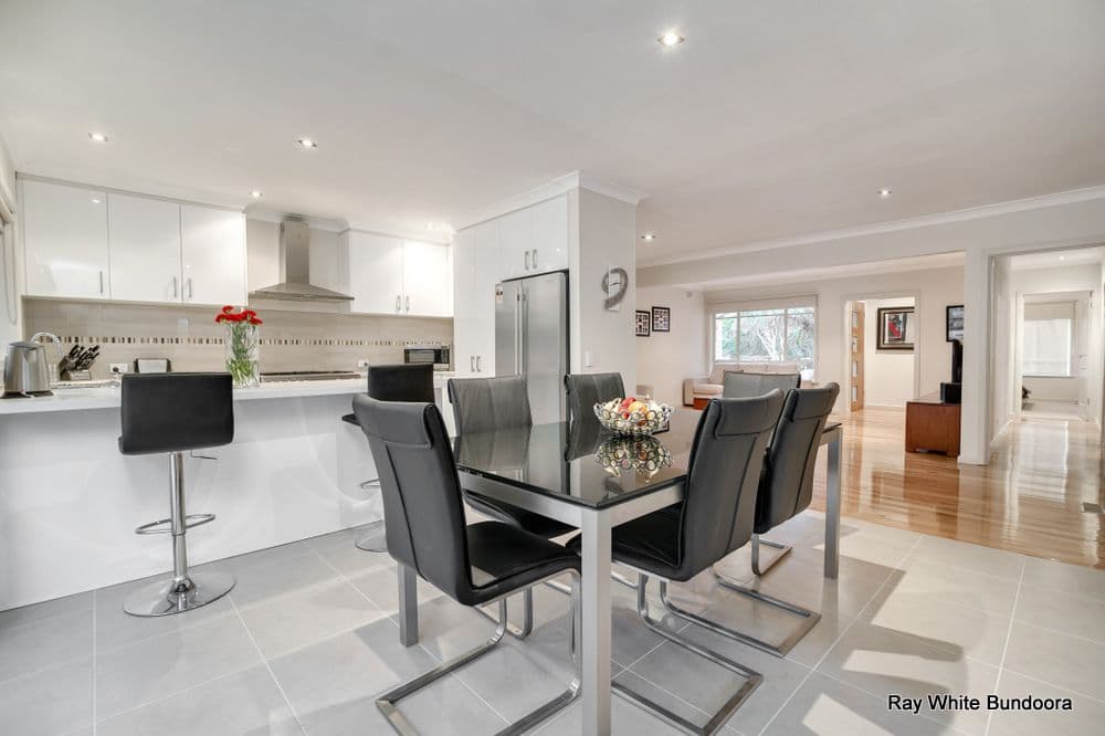 18 Busst Drive, WATSONIA NORTH VIC 3087, Watsonia North - Thumbnail 4