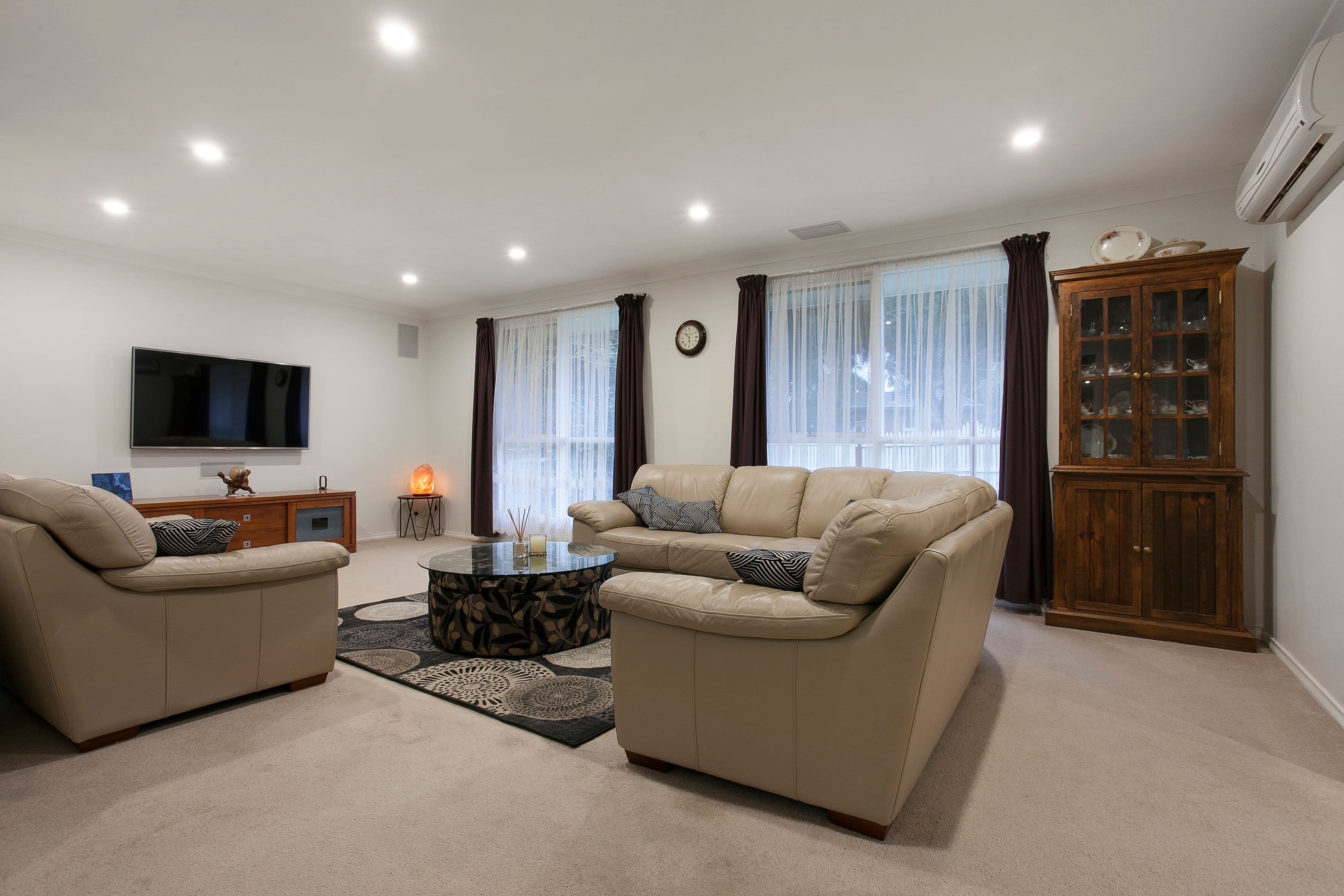 61 Devenish Road, Boronia VIC 3155, Boronia - Thumbnail 2