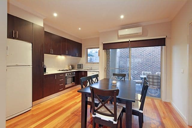146-148 Hickford Street, RESERVOIR VIC 3073, Reservoir - Thumbnail 3