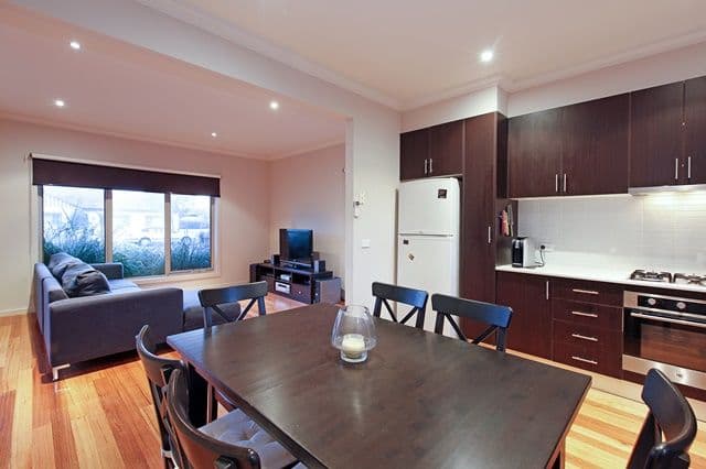 146-148 Hickford Street, RESERVOIR VIC 3073, Reservoir - Thumbnail 4