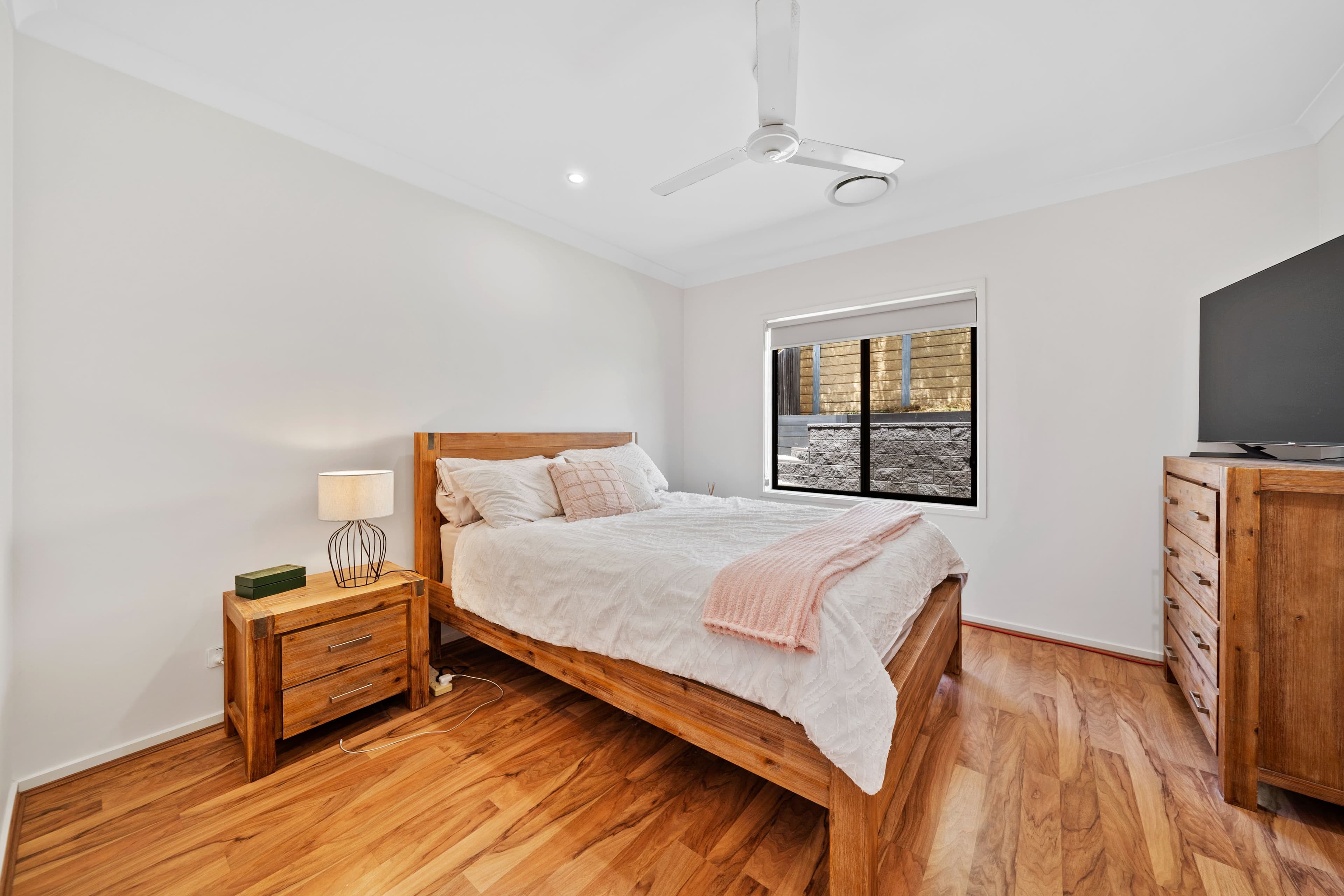 16 Samford Drive, Holmview QLD 4207, Holmview - Thumbnail 7