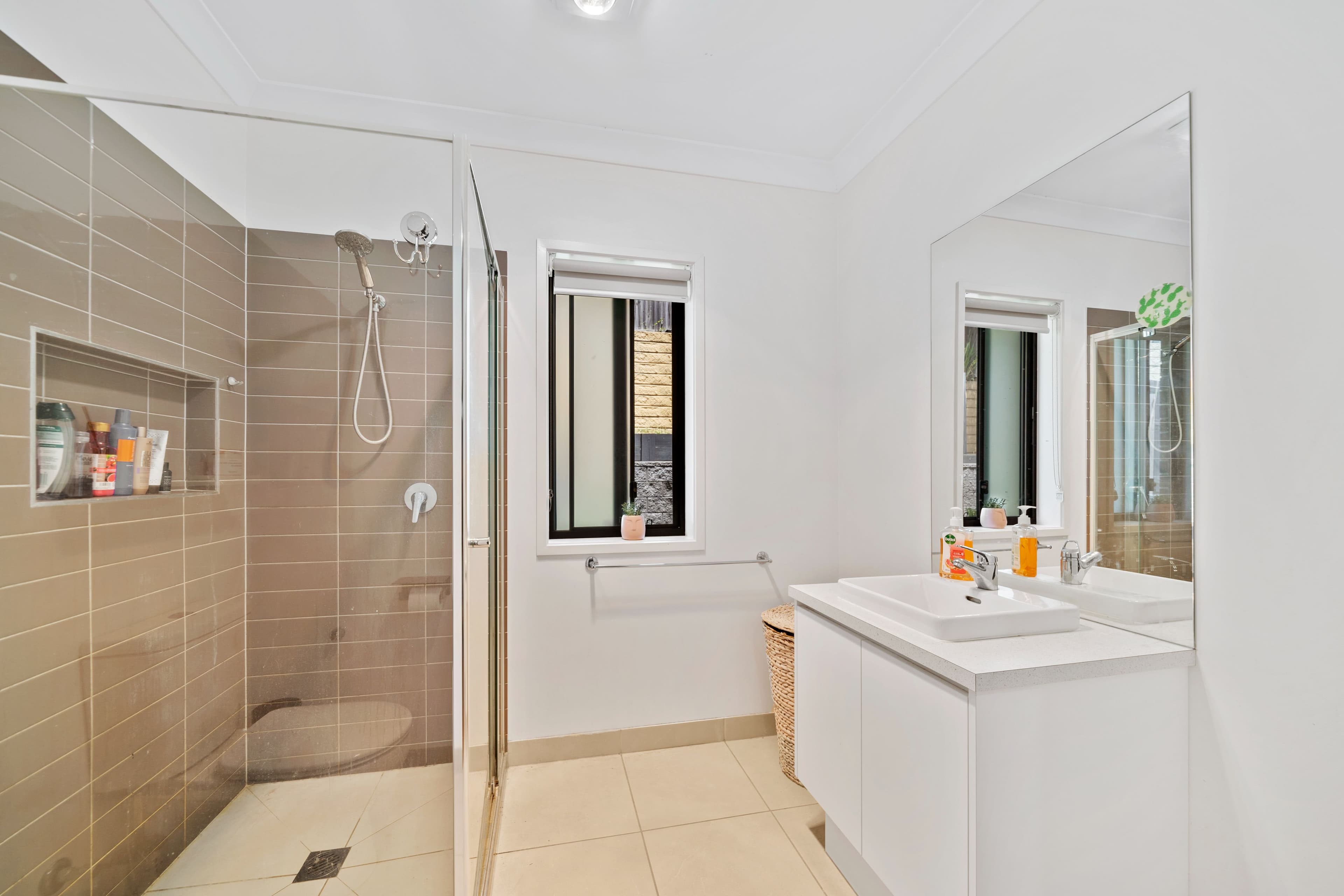 16 Samford Drive, Holmview QLD 4207, Holmview - Thumbnail 8