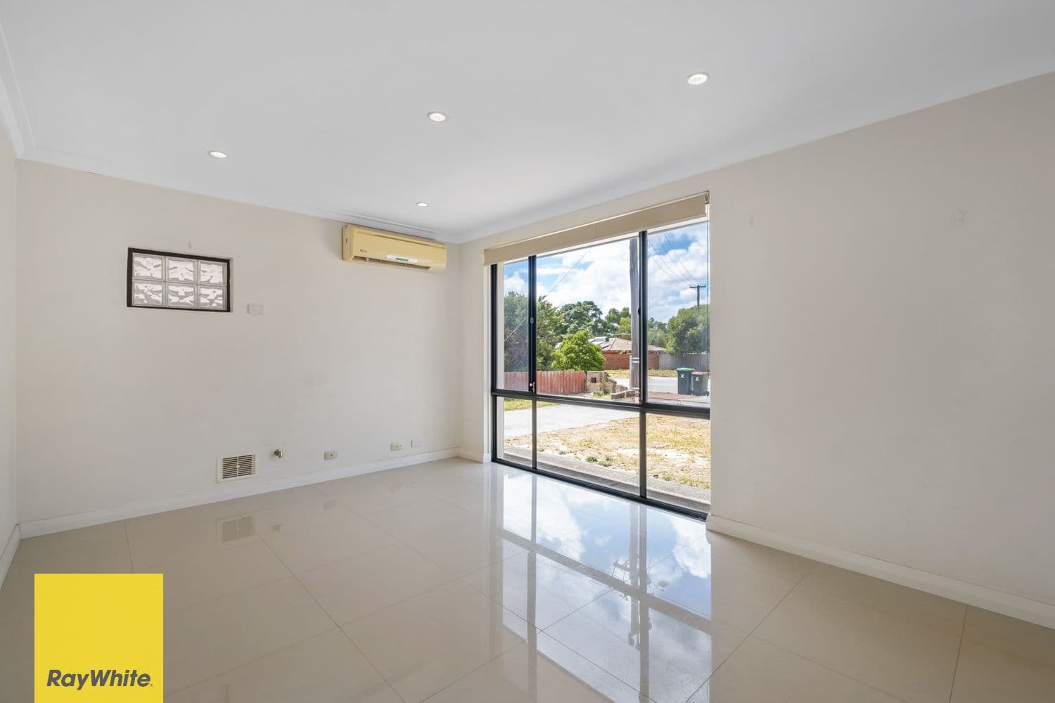 14 Ullswater Place, Balga WA 6061, Balga - Thumbnail 3
