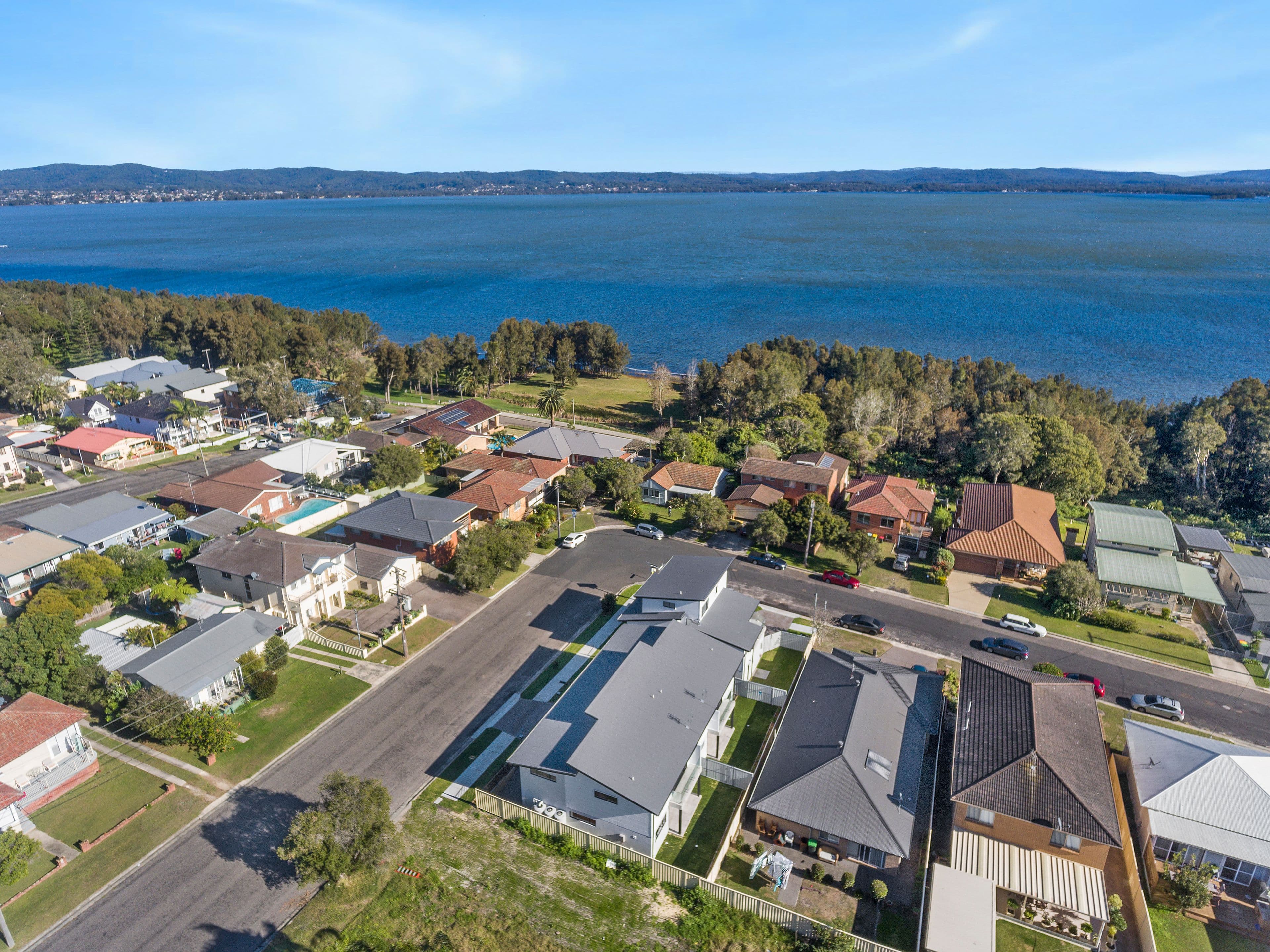 84 Lakeside Parade, The Entrance - Thumbnail 6