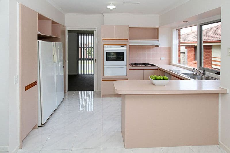 20 Golf Links Drive, MILL PARK VIC 3082, Mill Park - Thumbnail 2