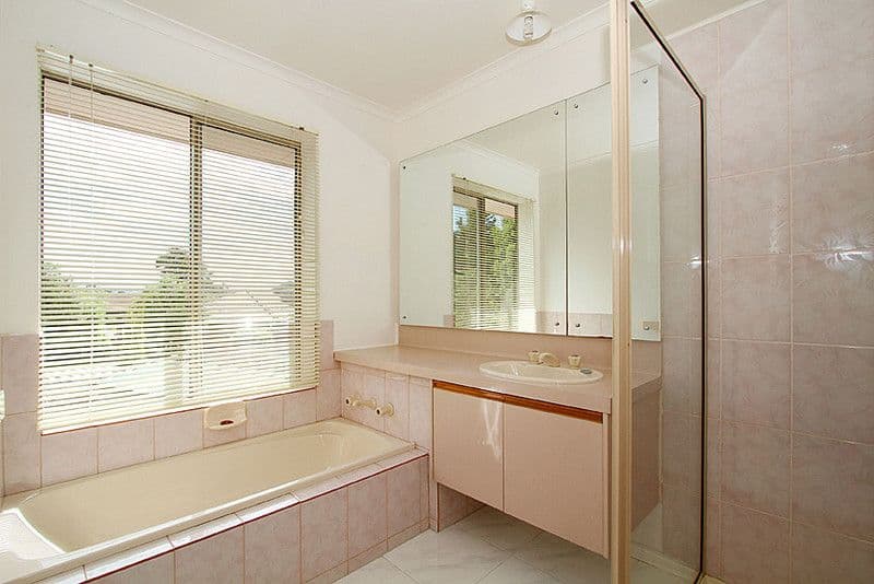 20 Golf Links Drive, MILL PARK VIC 3082, Mill Park - Thumbnail 6