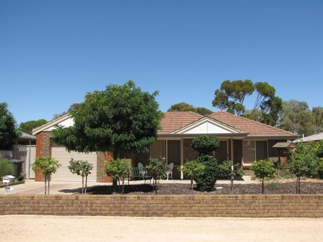 4  Bruce Road, BARMERA SA 5345, Barmera - Image 1