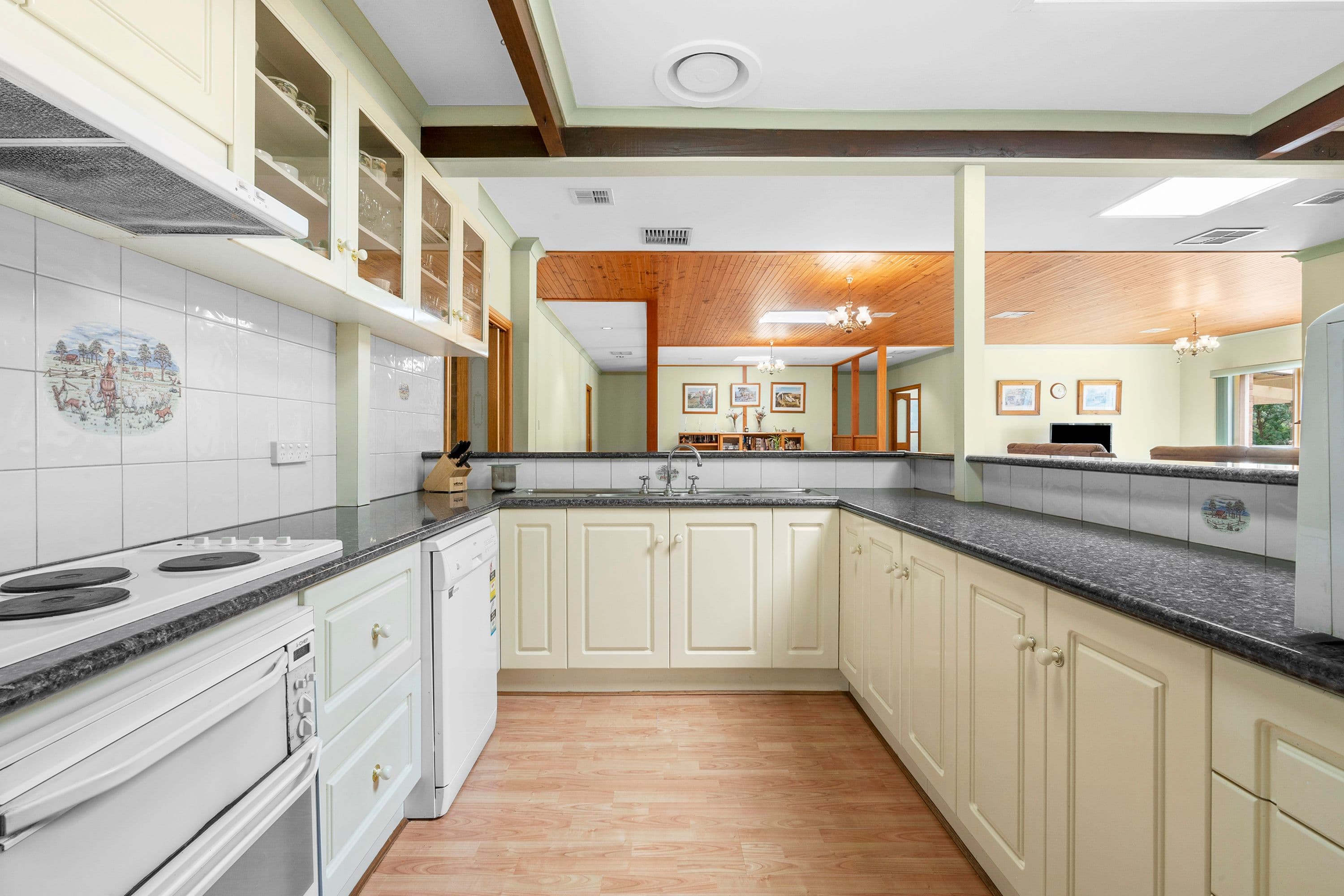 60 Alison Drive, Lara VIC 3212, Lara - Thumbnail 4