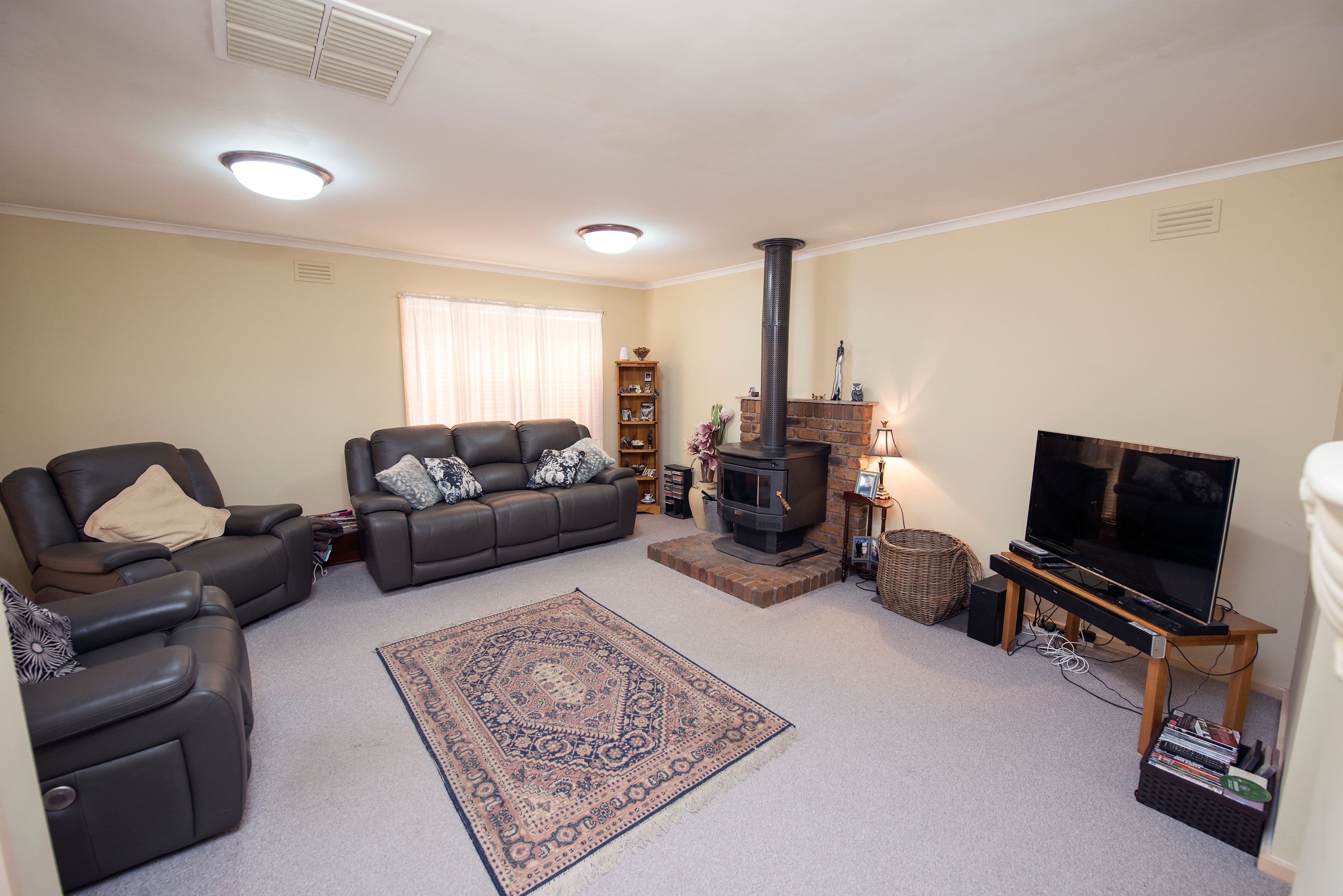 26 Domaille Crescent, Swan Hill VIC 3585, Swan Hill - Thumbnail 2