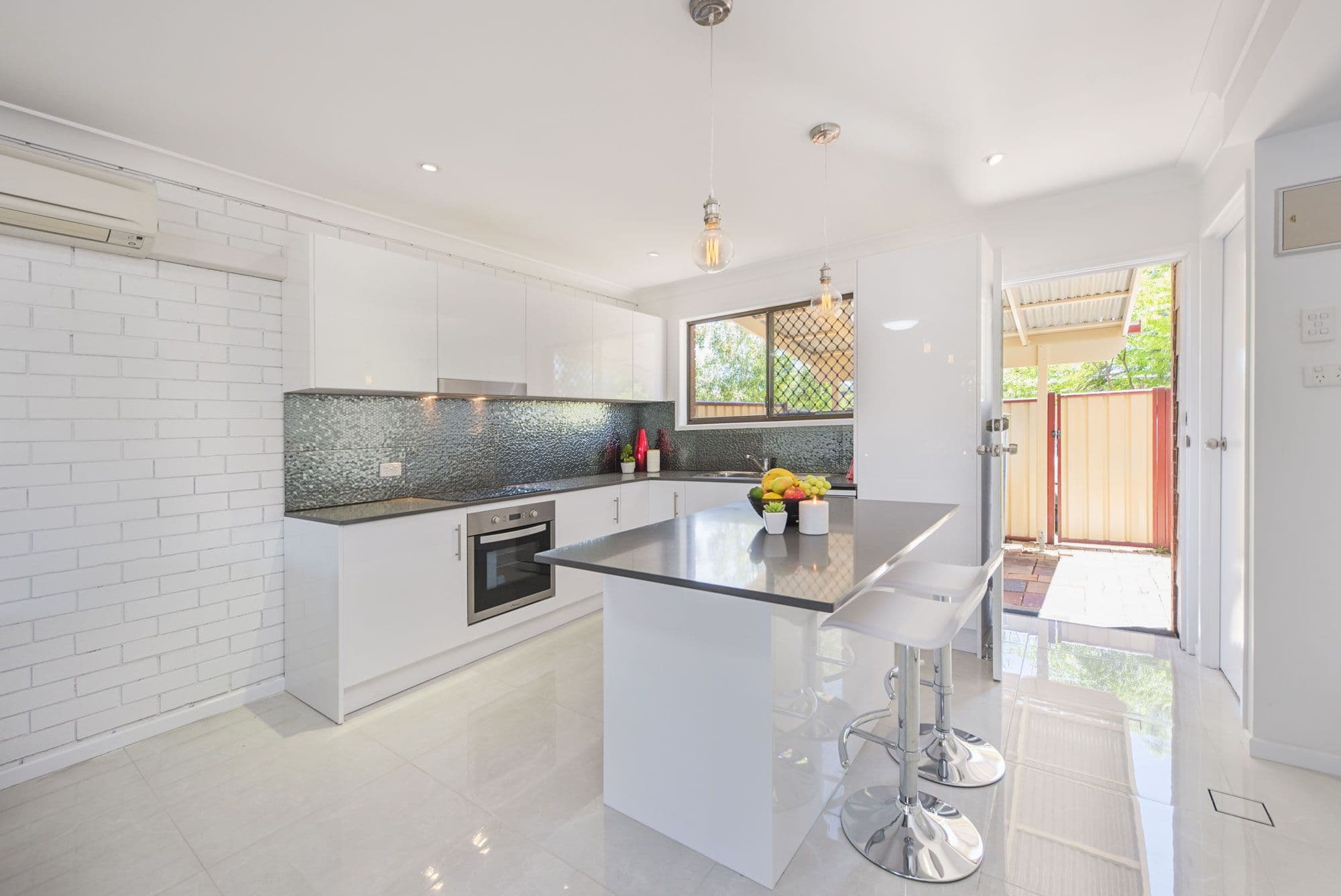 7 Chamberlain Avenue, Rochedale South QLD 4123, Rochedale South - Thumbnail 3