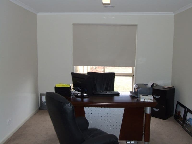 19 Ruxton Way, HOPETOUN PARK VIC 3340, Hopetoun Park - Thumbnail 6