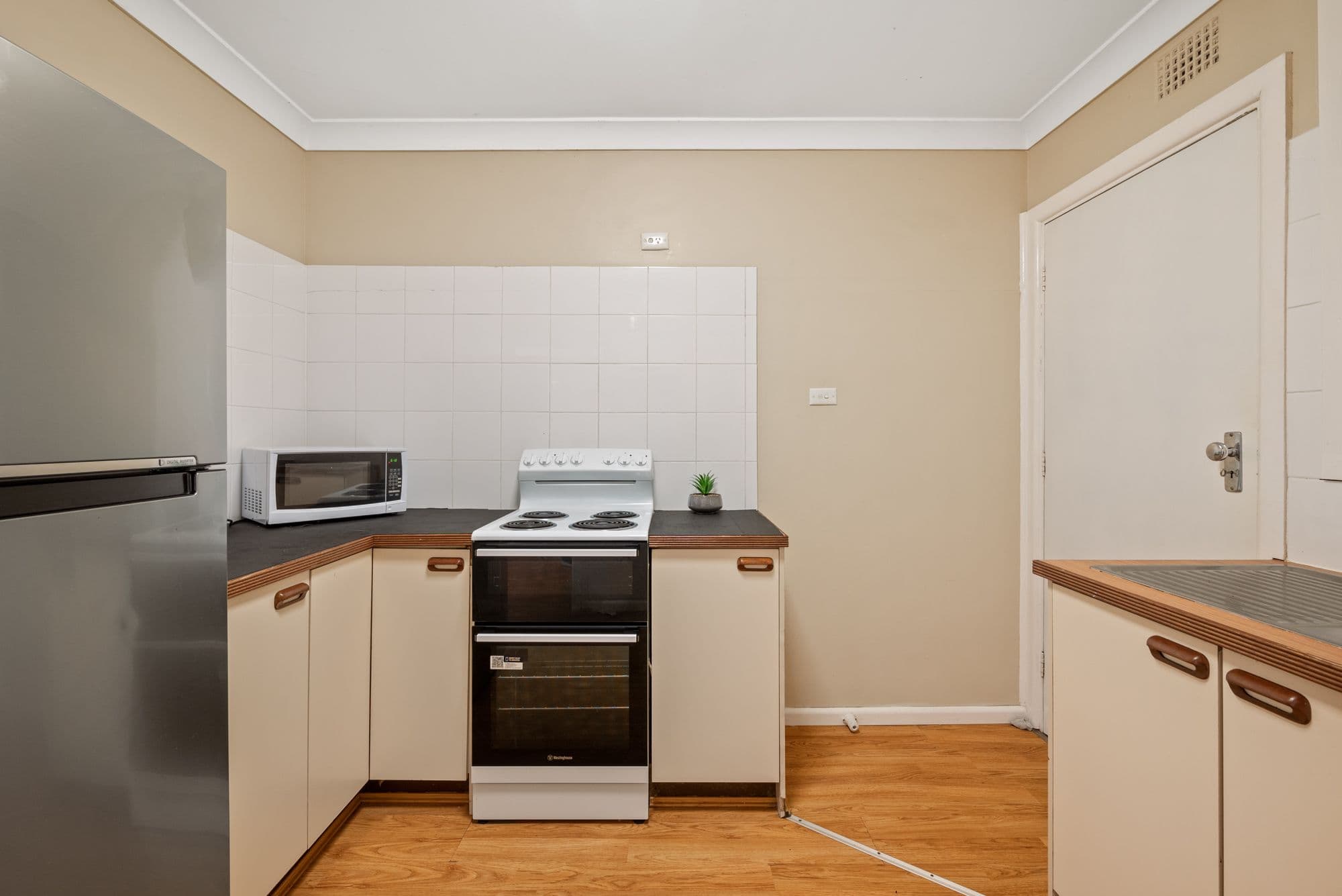 5 Mavick Crescent, Leumeah NSW 2560, Leumeah - Thumbnail 5