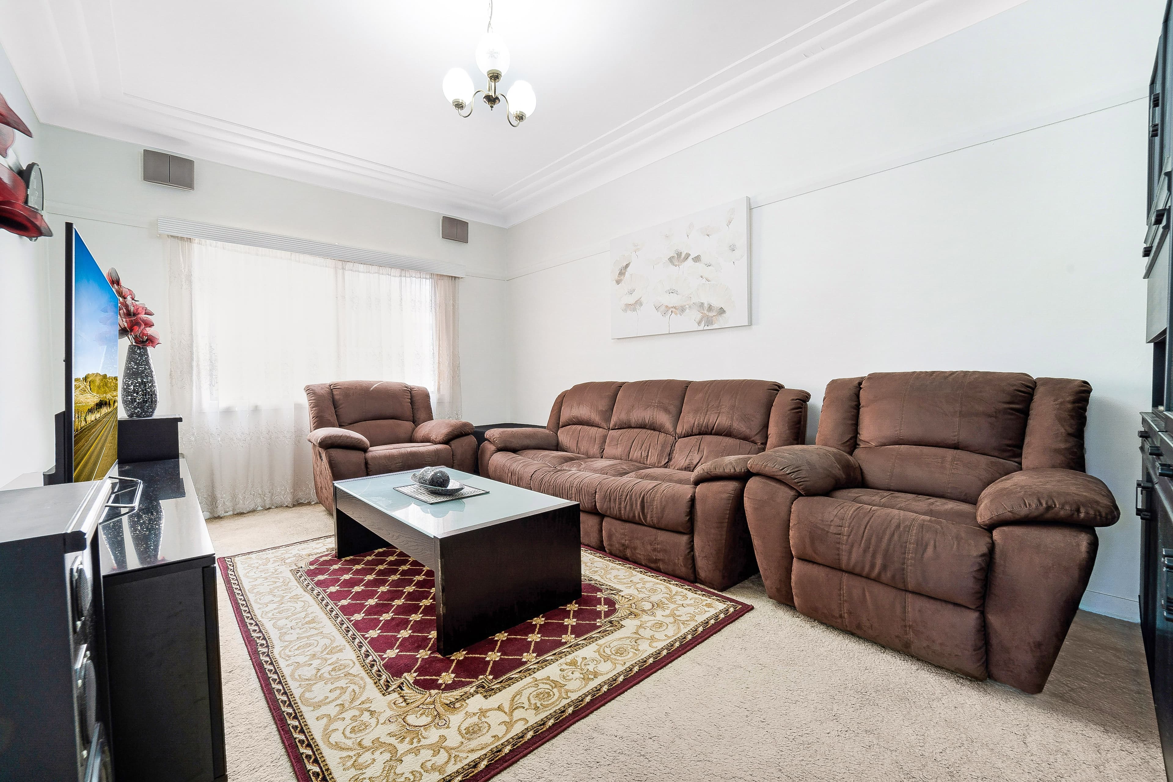 43 Daphne Avenue, Bankstown NSW 2200, Bankstown - Thumbnail 3