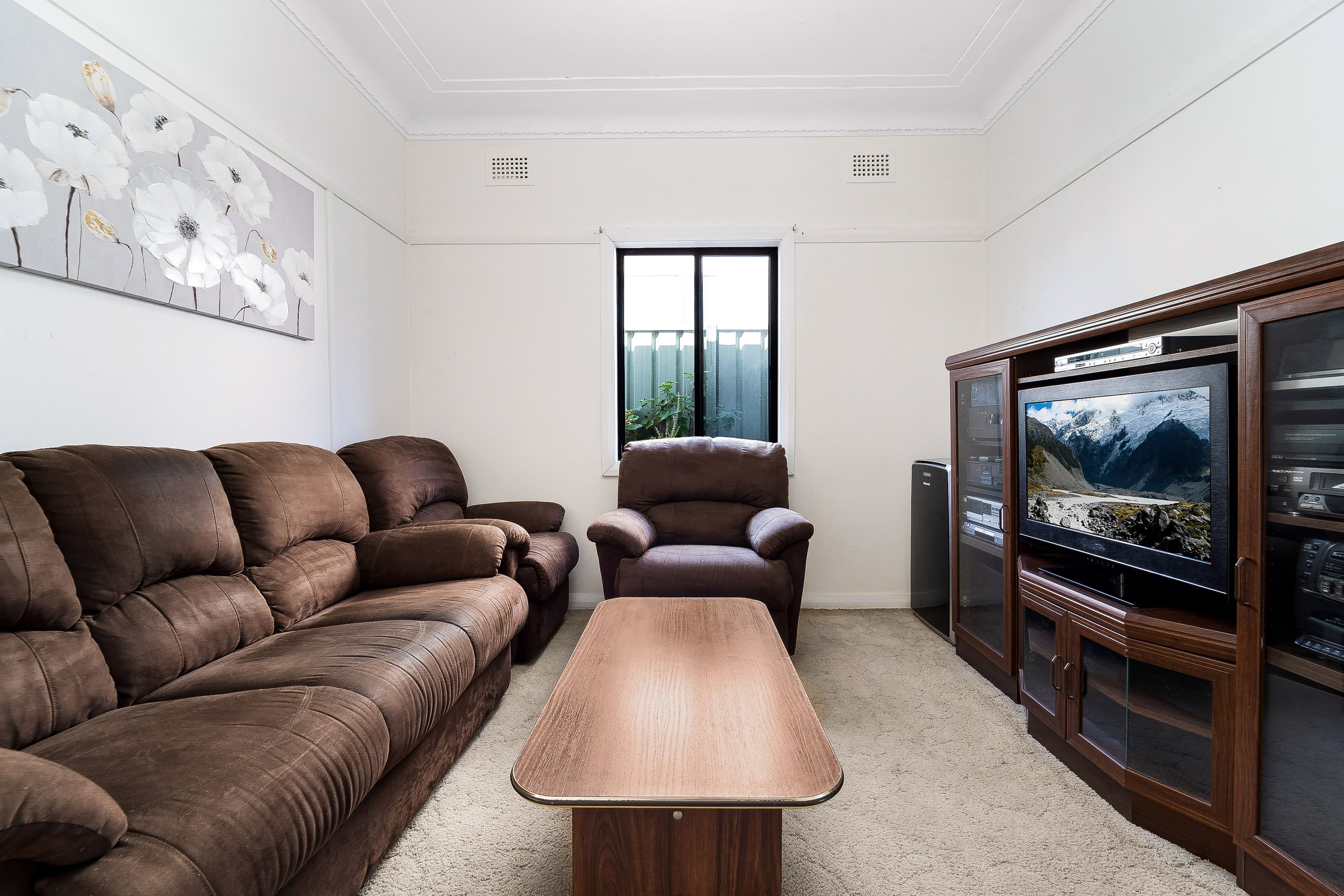 43 Daphne Avenue, Bankstown NSW 2200, Bankstown - Thumbnail 4