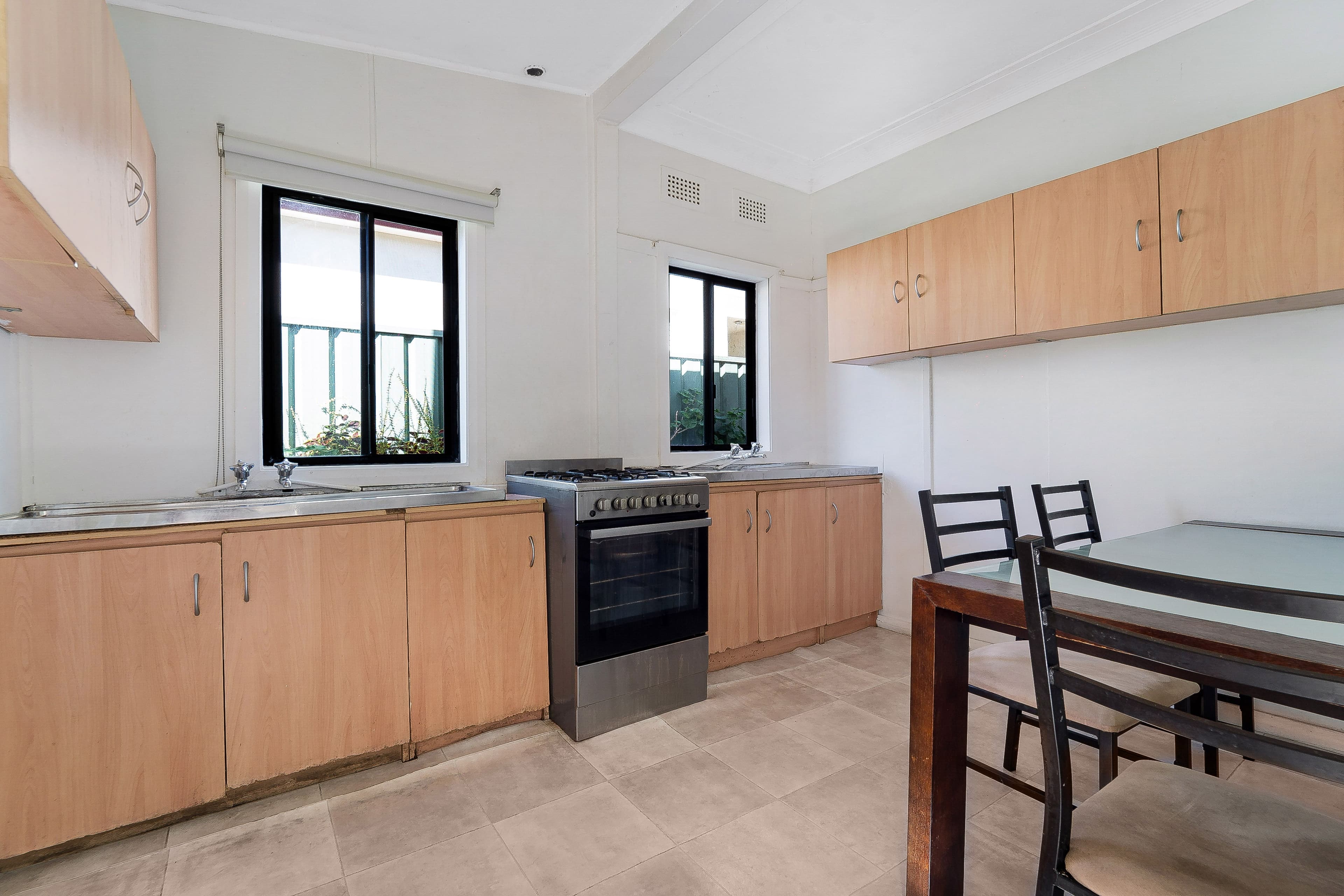43 Daphne Avenue, Bankstown NSW 2200, Bankstown - Thumbnail 5