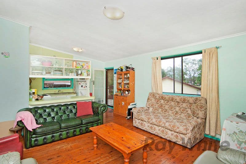 15 Naroo Avenue, SUMMERLAND POINT NSW 2259, Summerland Point - Thumbnail 4