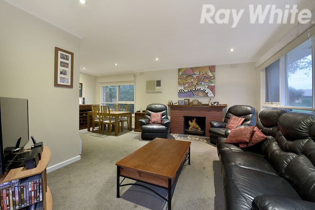 33 Marlborough Road, Bayswater VIC 3153, Bayswater - Thumbnail 2