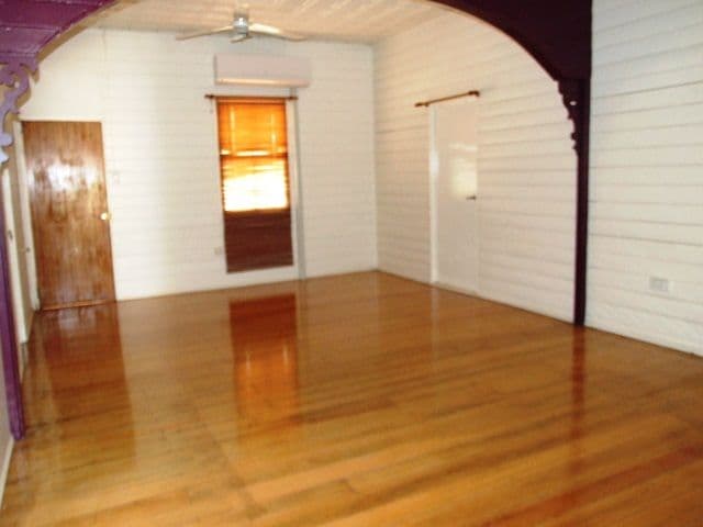 37 Rose Street, BLACKALL QLD 4472, Blackall - Thumbnail 4