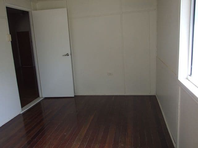 37 Rose Street, BLACKALL QLD 4472, Blackall - Thumbnail 7