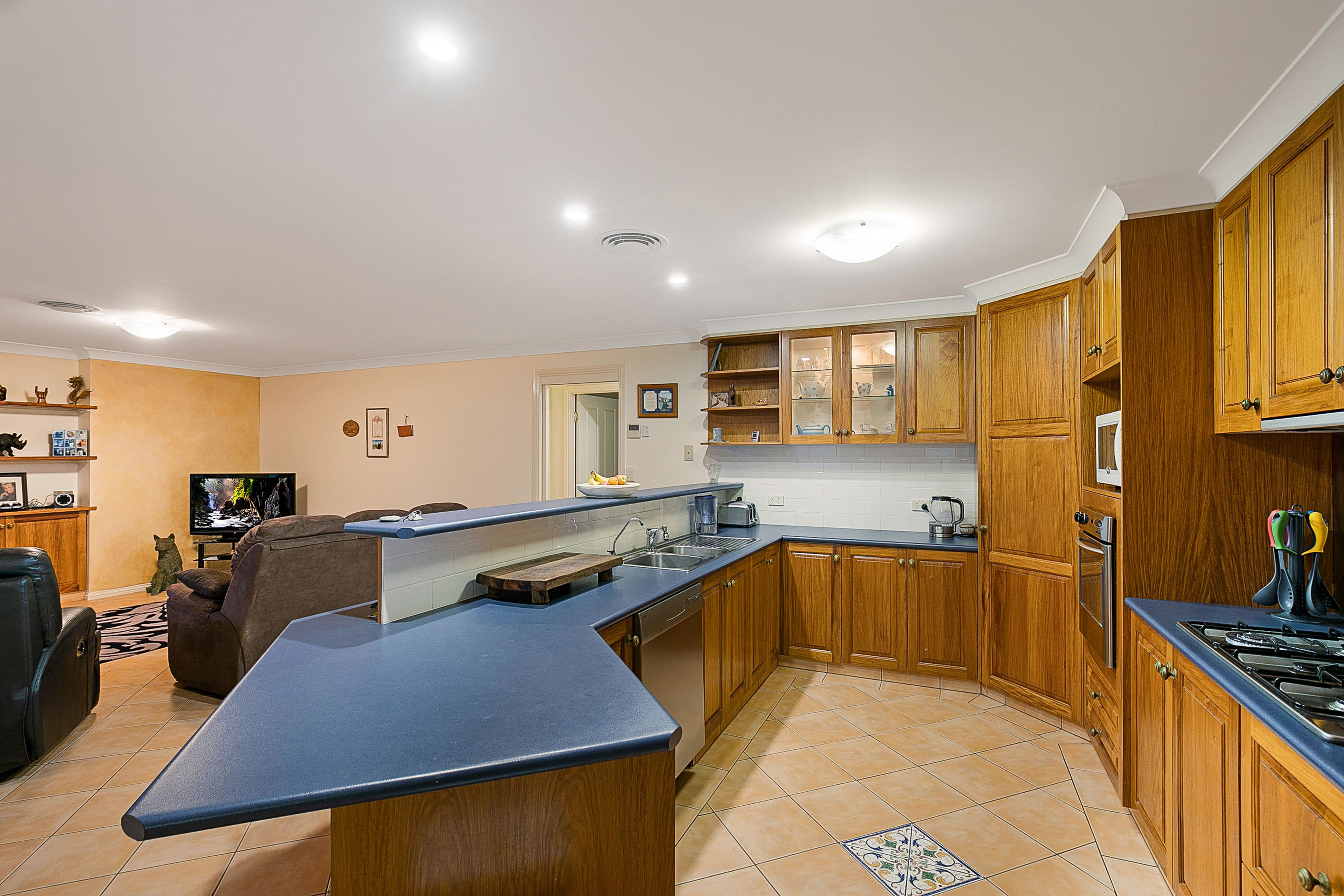 32 Ward Street, Middle Ridge QLD 4350, Middle Ridge - Thumbnail 4
