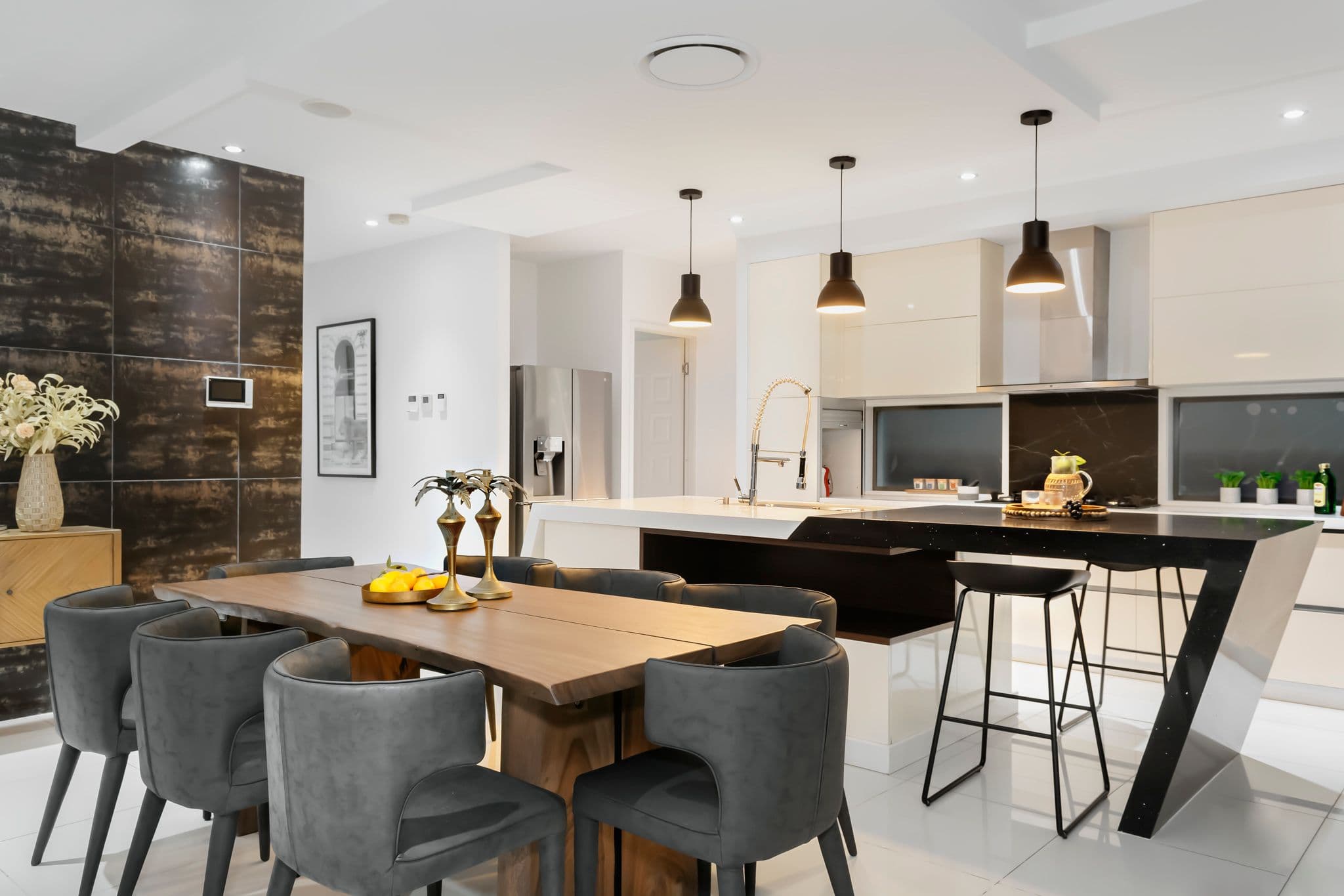 50 Alison Road, Carrara QLD 4211, Carrara - Thumbnail 2