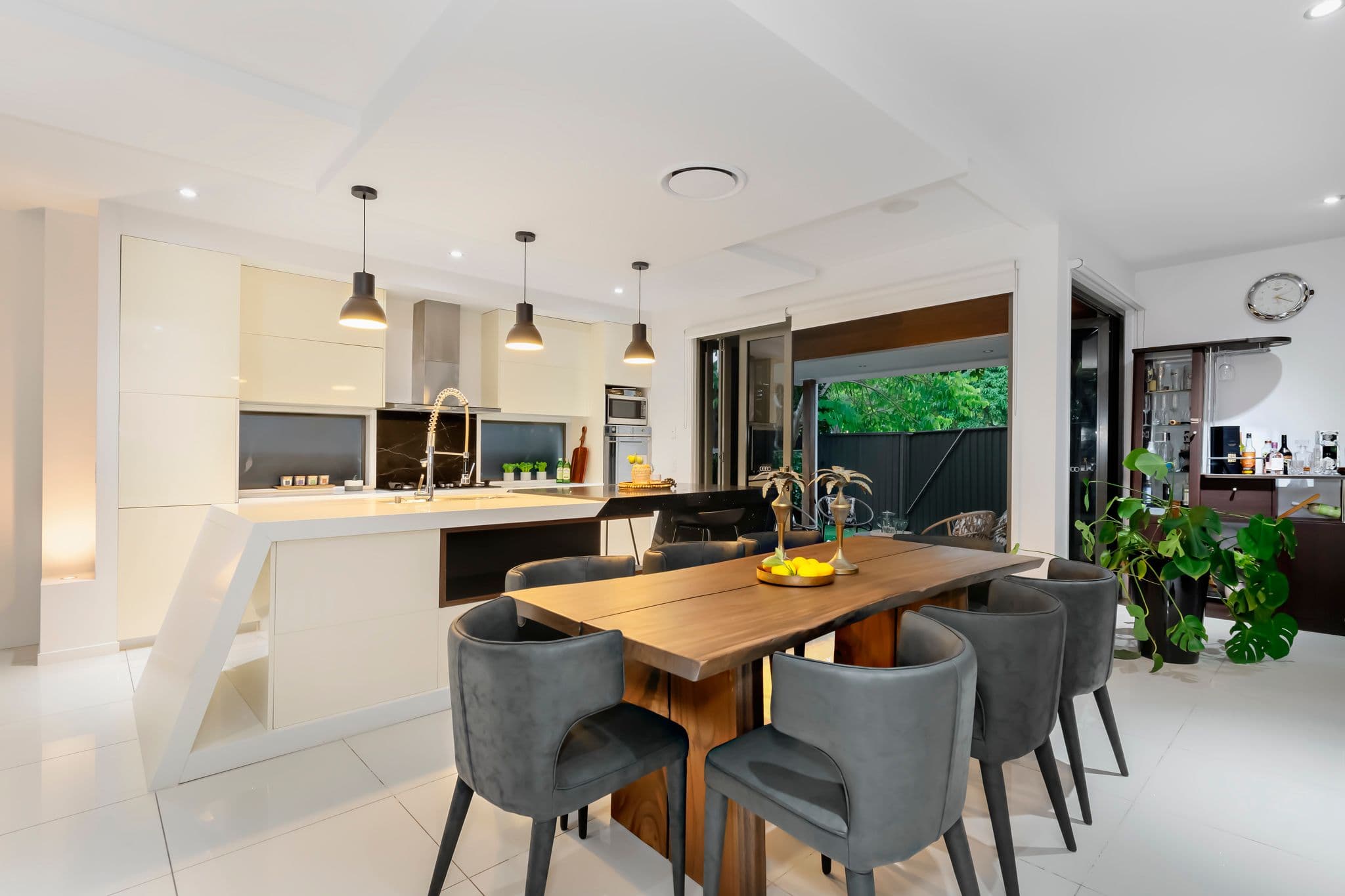 50 Alison Road, Carrara QLD 4211, Carrara - Thumbnail 4