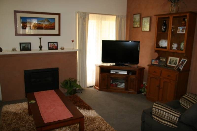 65 Victoria Street, ROCHESTER VIC 3561, Rochester - Thumbnail 3