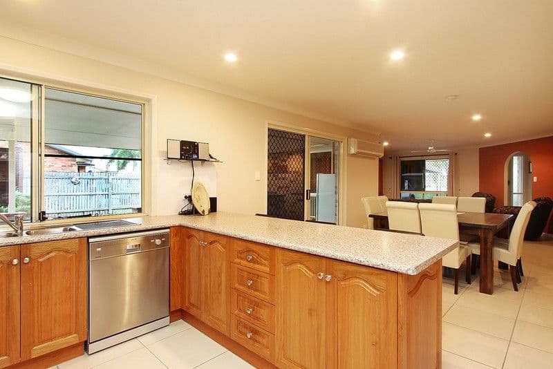 1 Cathy Court, SLADE POINT QLD 4740, Slade Point - Thumbnail 5
