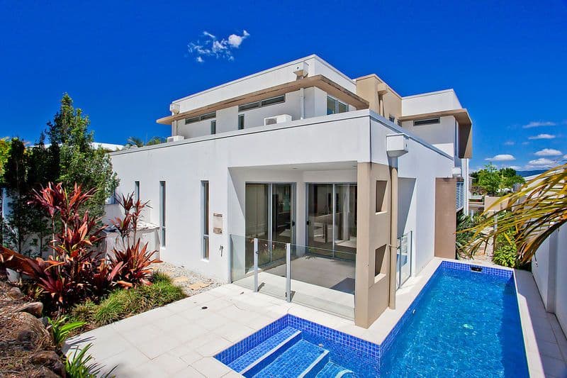 1005 Lakeview Terrace, BENOWA QLD 4217, Benowa - Image 1