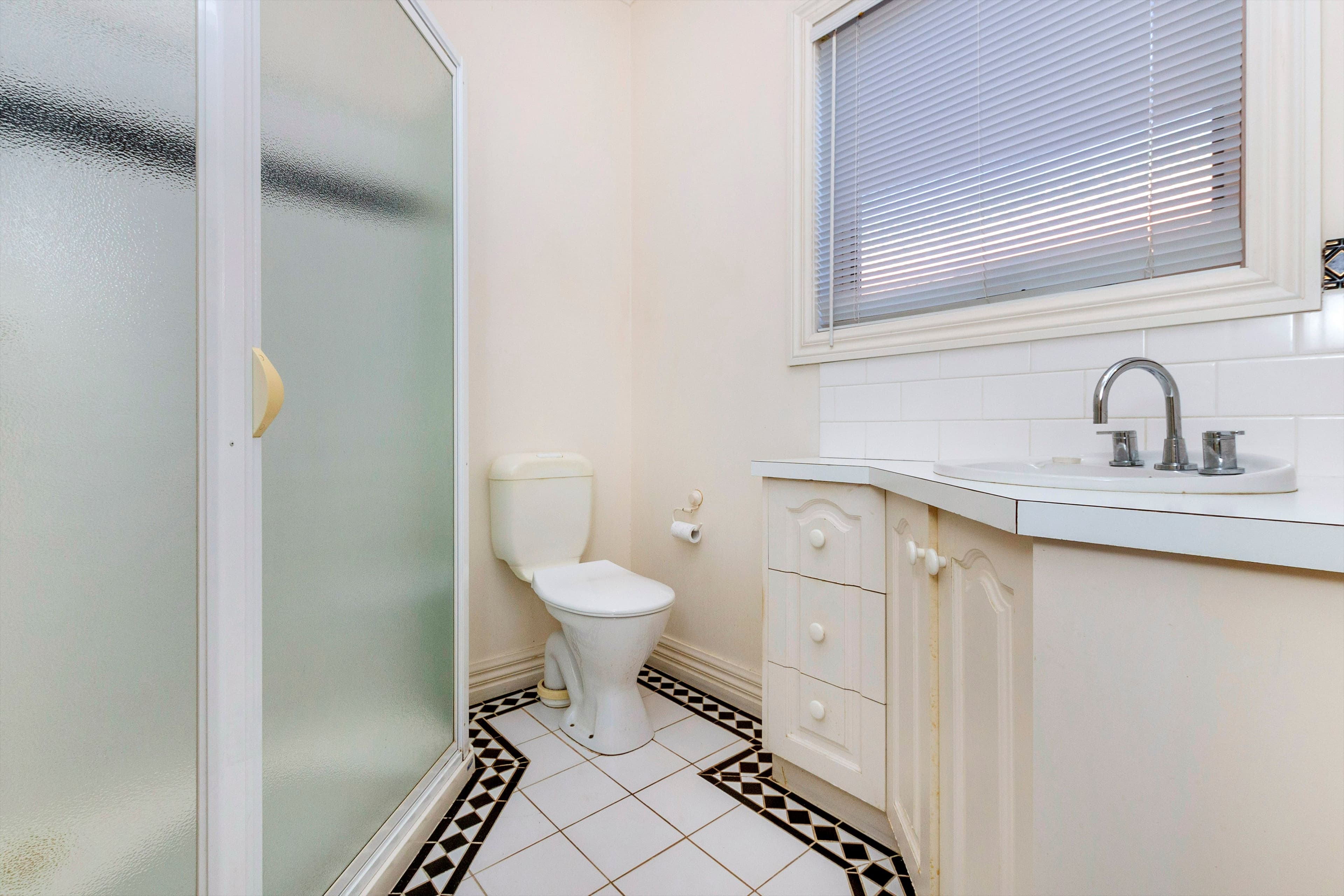 7 Laurina Close, Warrnambool VIC 3280, Warrnambool - Thumbnail 7