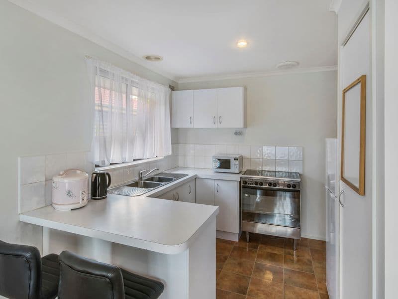 14 Bourke Road, Melton South VIC 3338, Melton South - Thumbnail 3