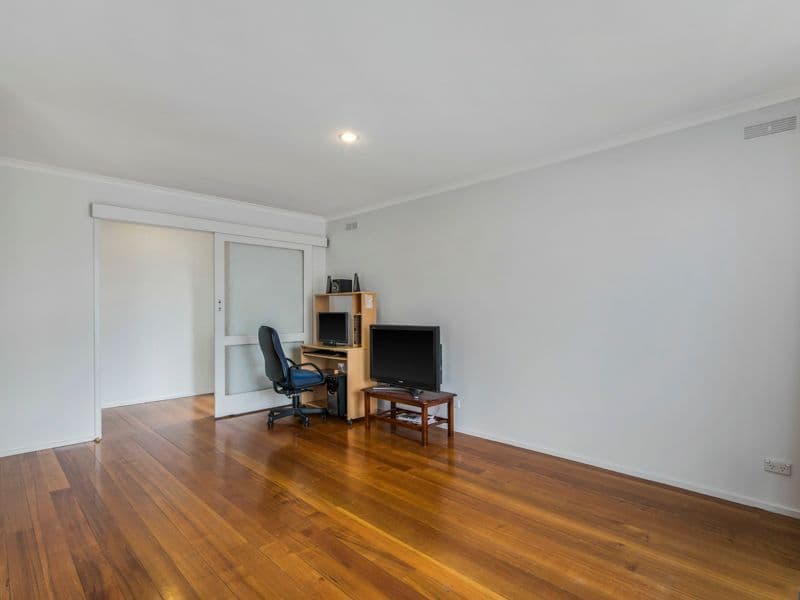 14 Bourke Road, Melton South VIC 3338, Melton South - Thumbnail 7