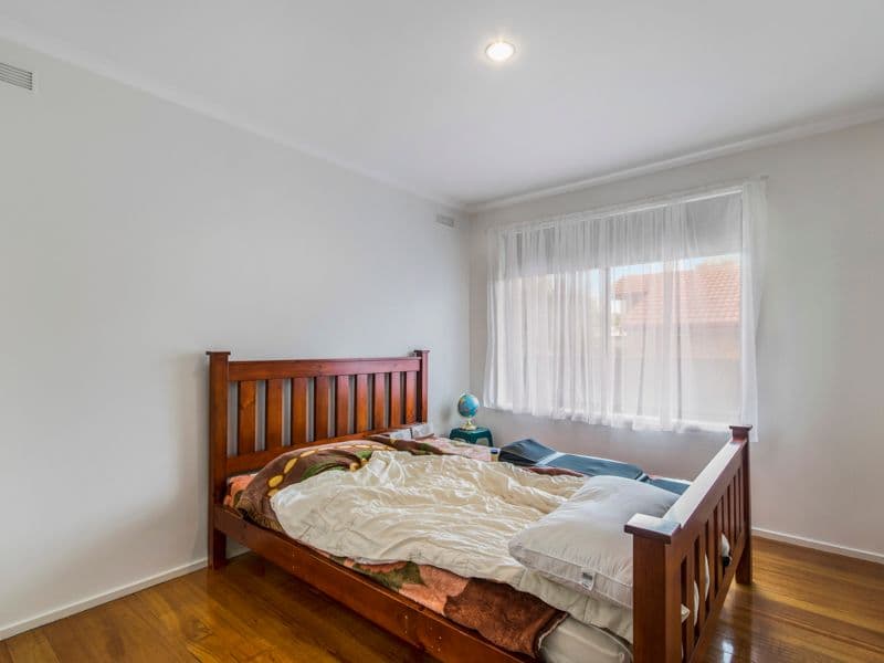14 Bourke Road, Melton South VIC 3338, Melton South - Thumbnail 8