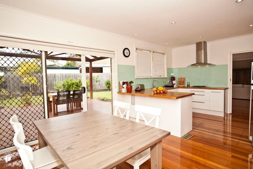 109 Whites Lane, GLEN WAVERLEY VIC 3150, Glen Waverley - Thumbnail 2