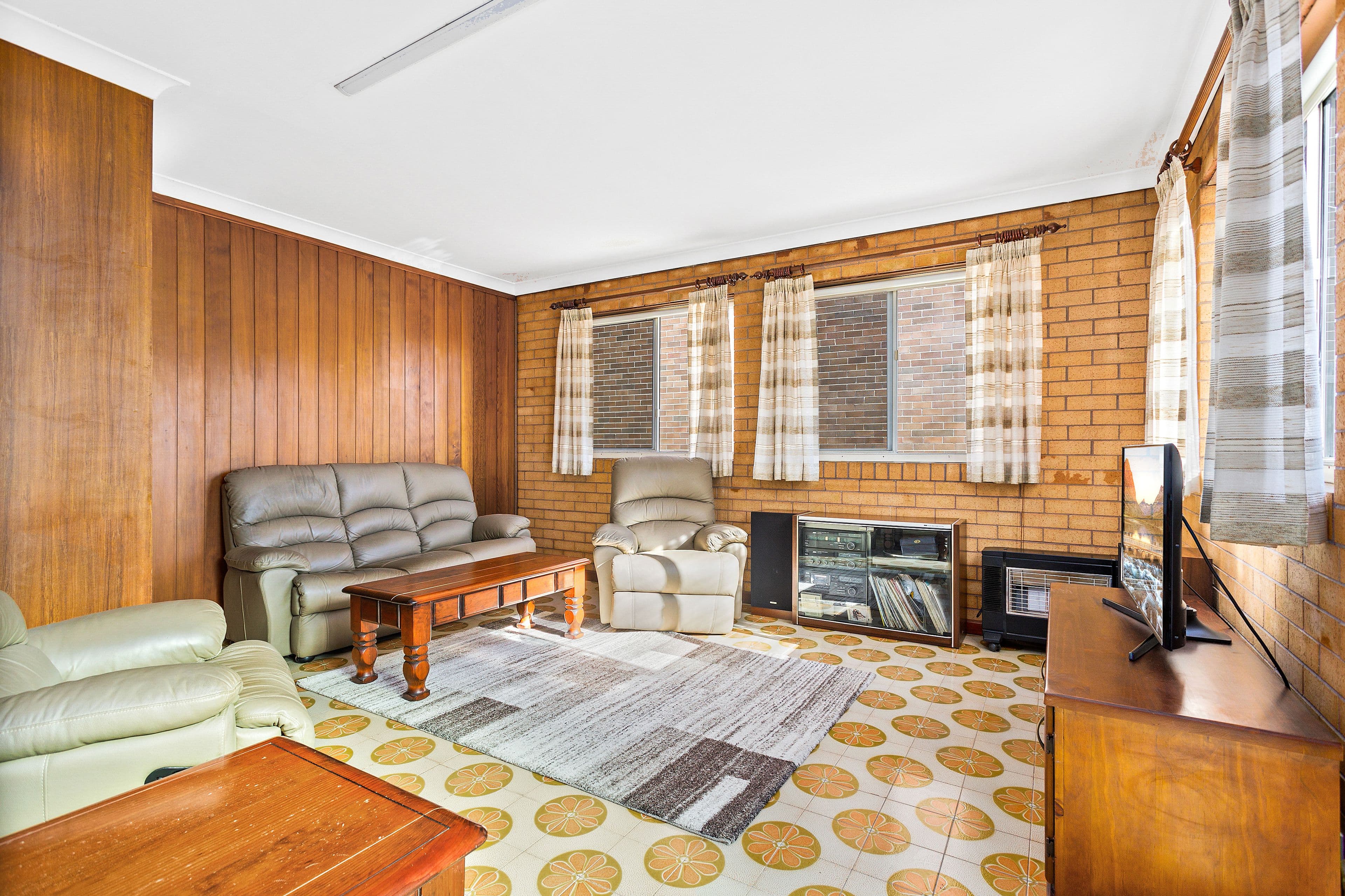 17 Arcadia Street, Penshurst NSW 2222, Penshurst - Thumbnail 2