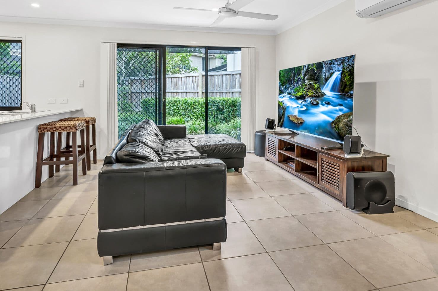 370 Gainsborough Drive, Pimpama QLD 4209, Pimpama - Thumbnail 5