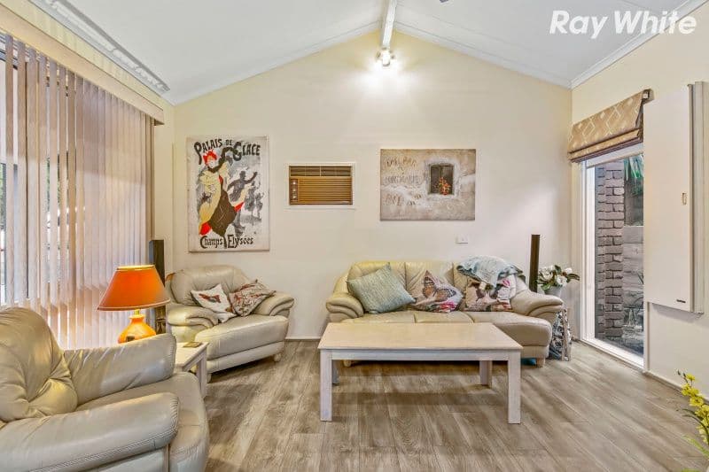 10 Taranto Court, Boronia VIC 3155, Boronia - Thumbnail 2